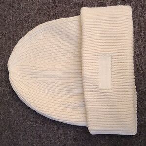 LUCKY BRAND WHITE CREAM BEANIE BRAND NEW